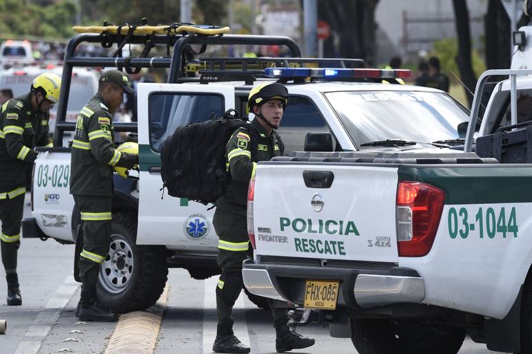 KolombiyaânÄ±n baÅkenti Bogotaâda polis okuluna bomba yÃ¼klÃ¼ araÃ§la saldÄ±rÄ± dÃ¼zenlendi. ile ilgili gÃ¶rsel sonucu